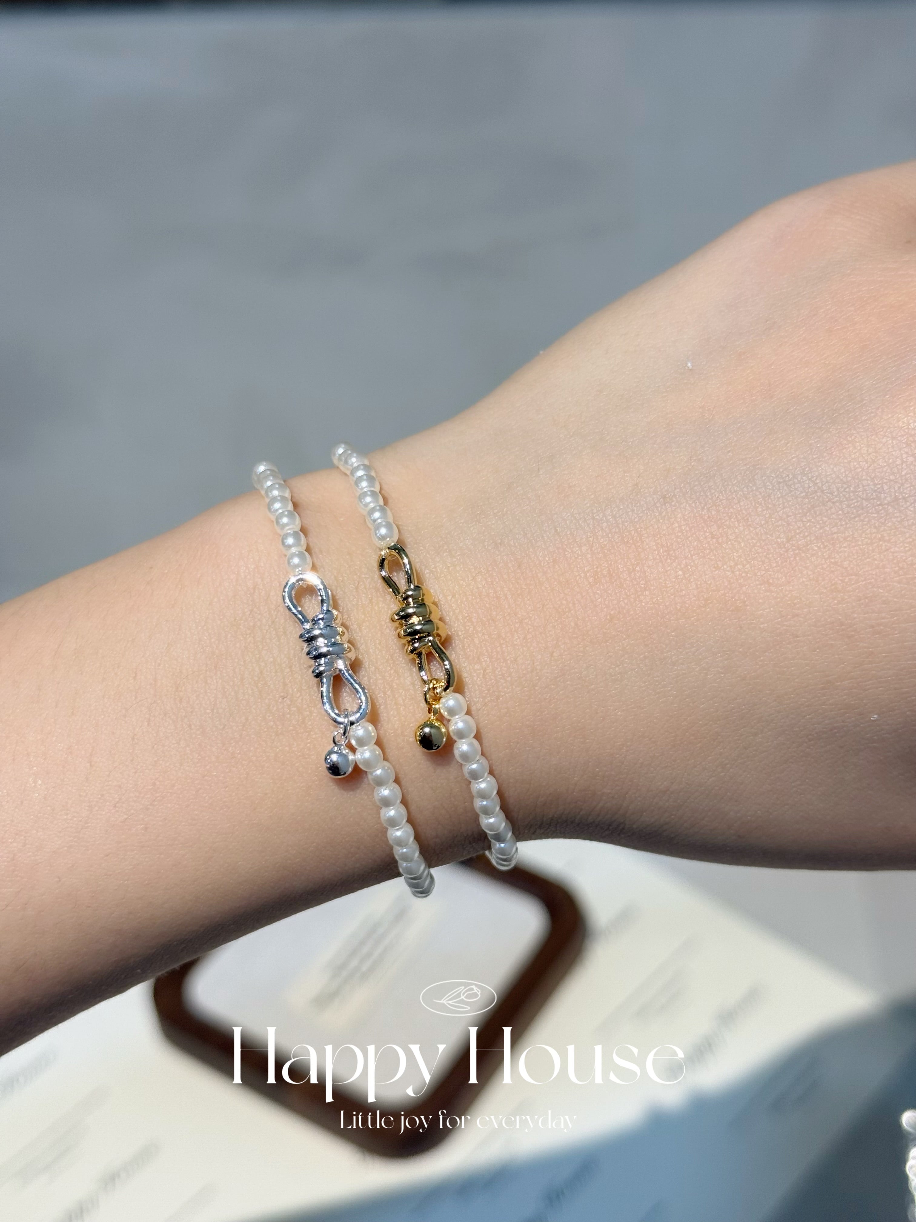 扭結珍珠橡筋手鏈￼