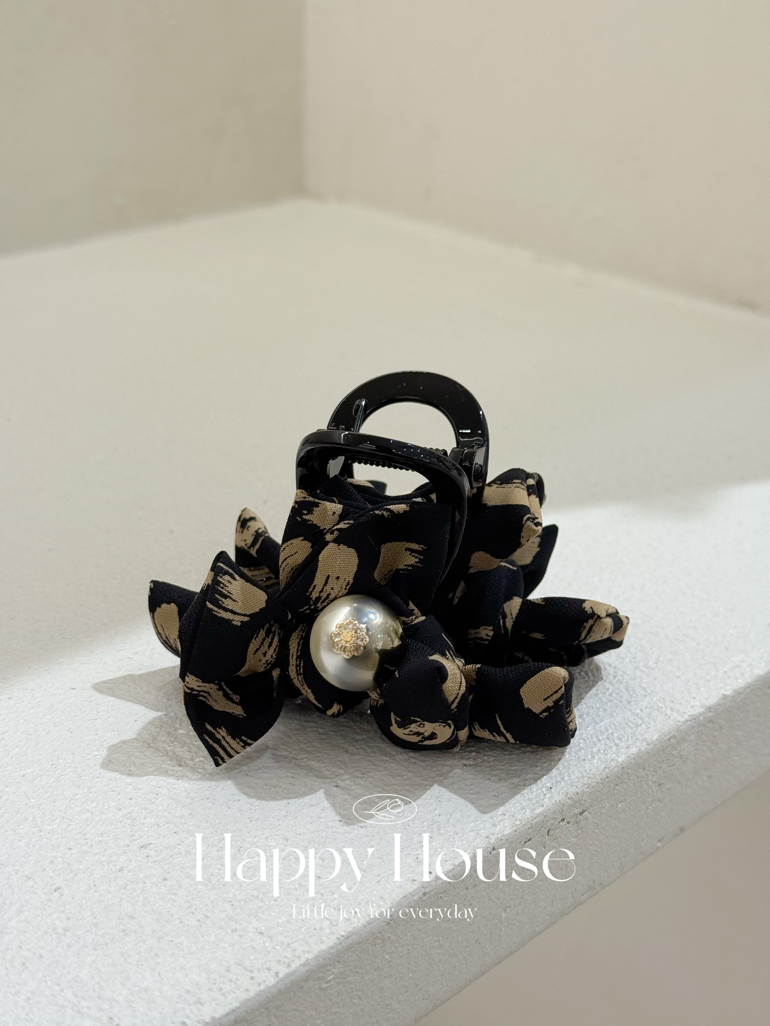 三色花紋布蝴蝶結珍珠抓夾