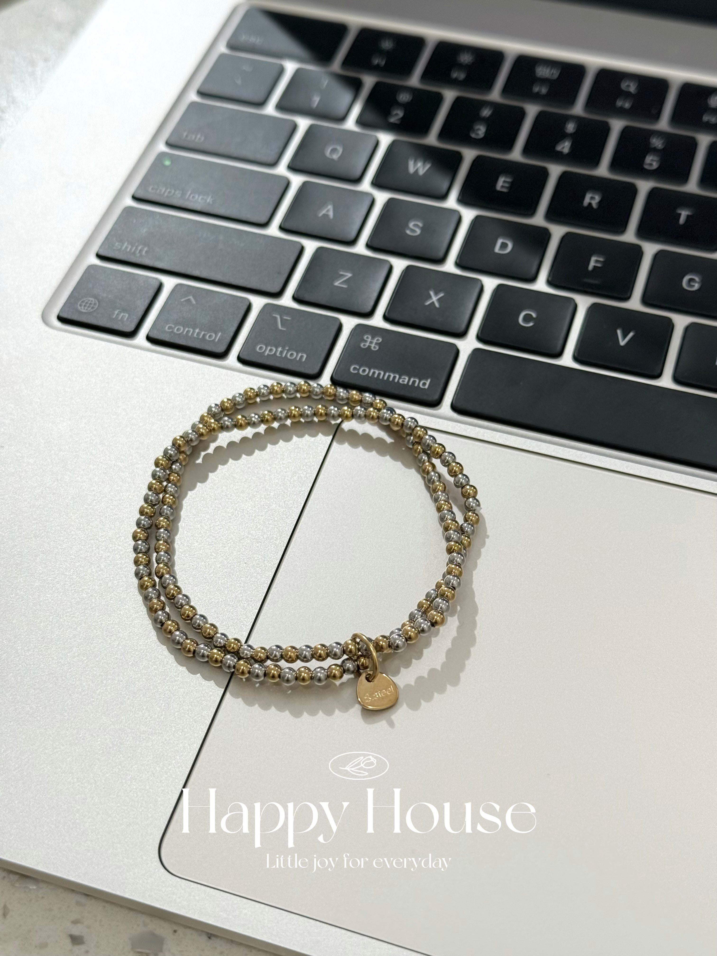 Stainless steel chain bracelet