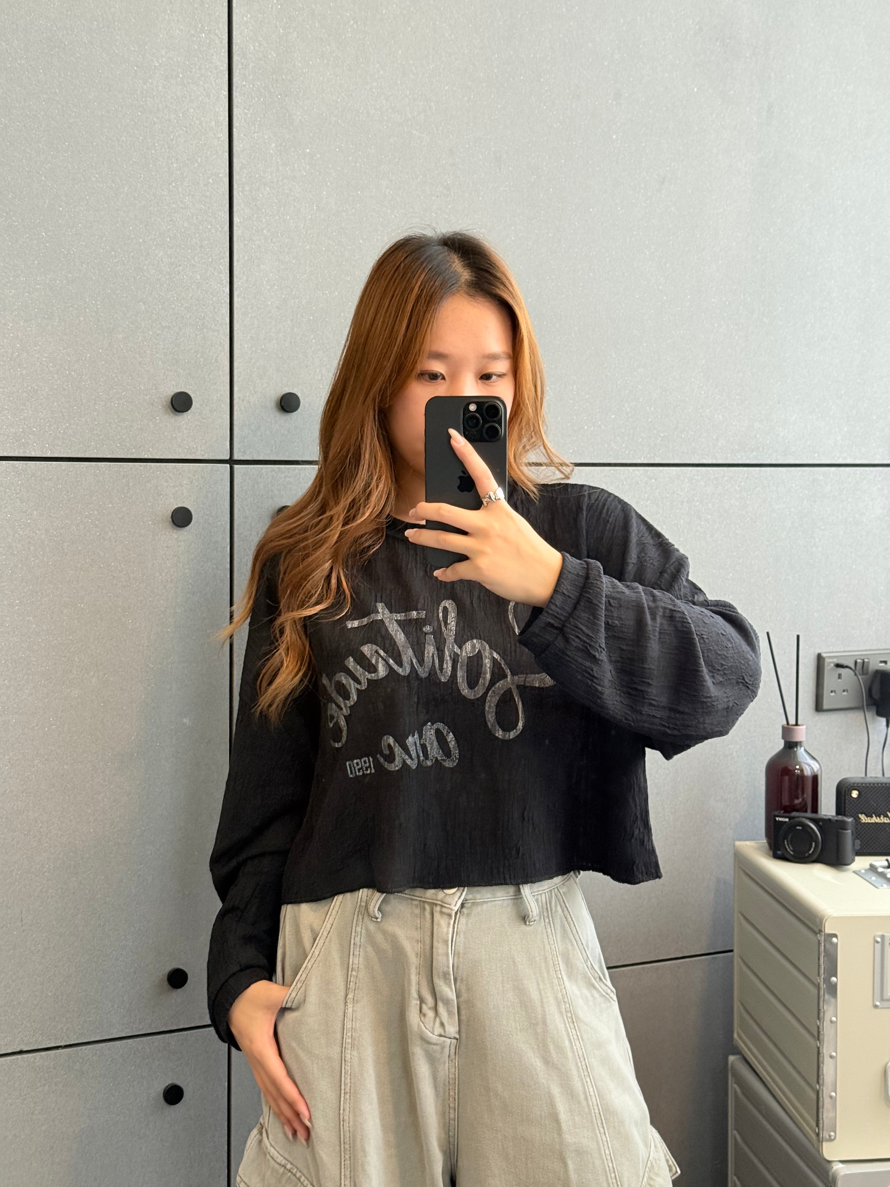 兩色字母透氣top